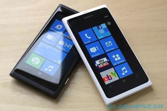 手機發展做出巨大貢獻的人!雷軍排第幾?