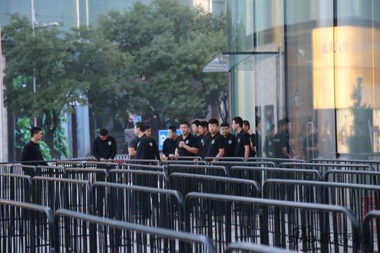 路透：業(yè)內(nèi)都在盯著買6S的隊能排多長