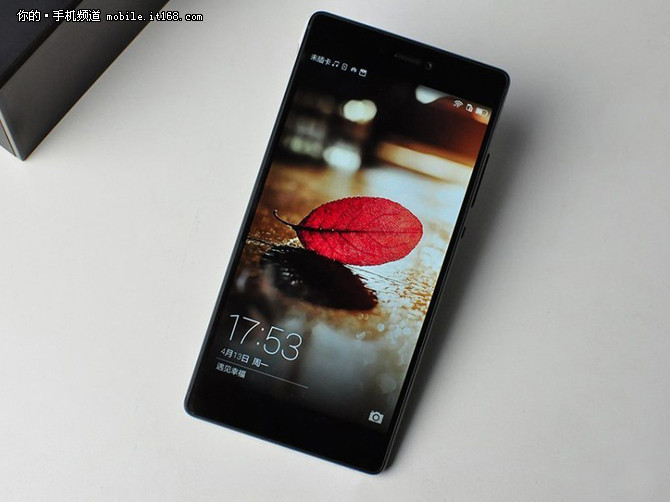 HTC One M9+是HTC在今年上半年針對大陸市場特別推出了旗艦機型，相比于M9，HTC One M9+加入了指紋識別功能，并且采用了更大尺寸的2K分辨率屏幕。同時也延續了HTC One M8經典的全金屬一體成型機身以及后置雙攝像頭。現在我們發現這款上市價格高達4999元的手機直降兩千五，在國美在線僅售2489元!有打算購入M9+的小伙伴一定要抓住這次機會哦!