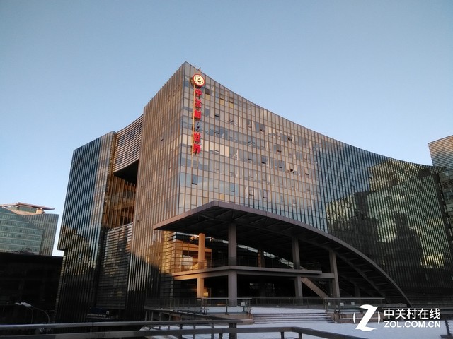 水土不“服” AGM A1三防旅行手機(jī)評(píng)測(cè) 