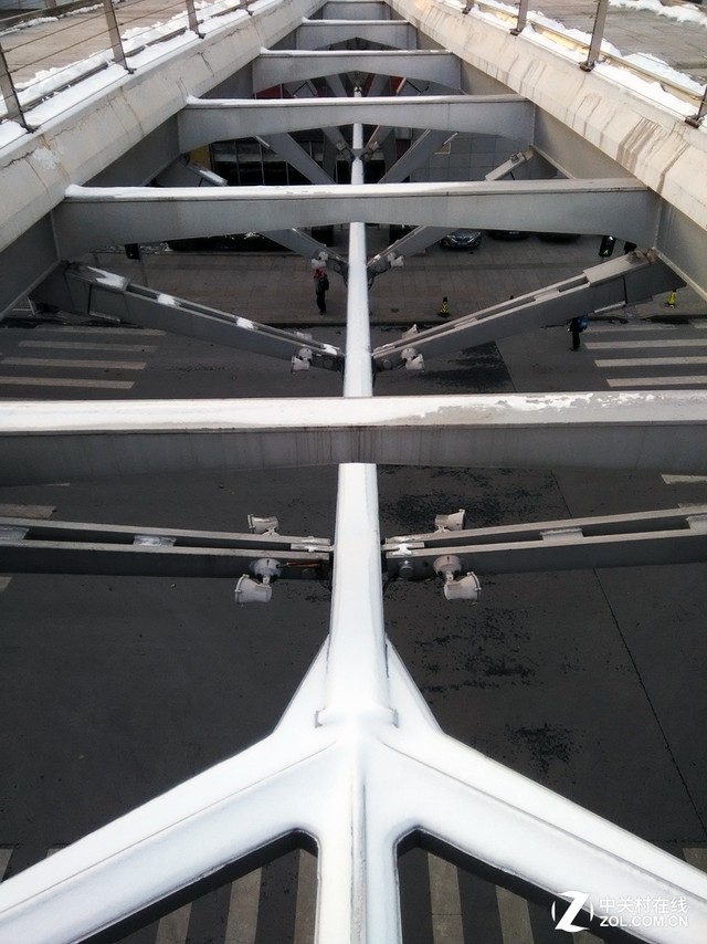 水土不“服” AGM A1三防旅行手機(jī)評(píng)測(cè) 