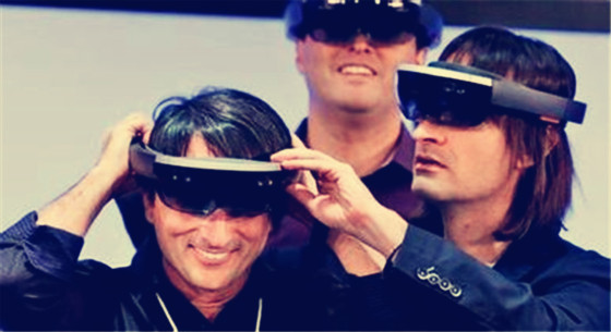 微軟HoloLens全息眼鏡細節透露：視野差還死貴