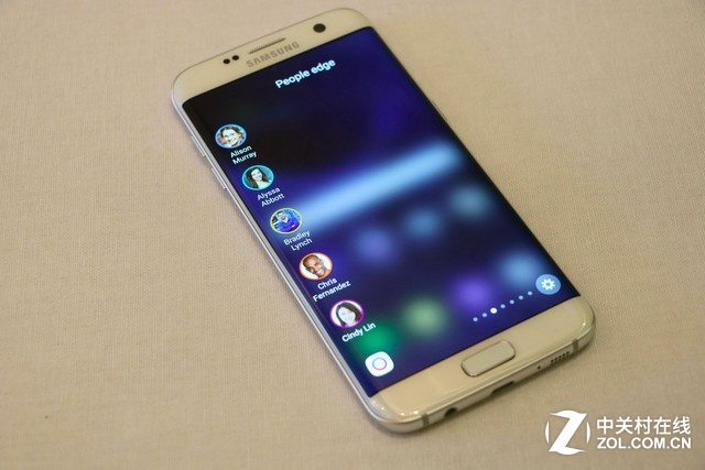 三星S7 edge換裝 側面屏幕到底能干啥