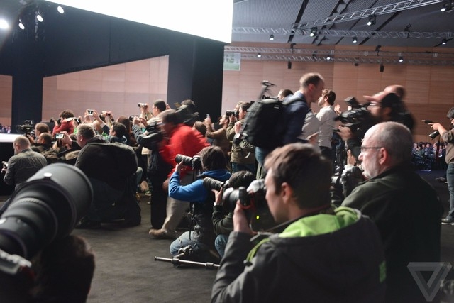 VR看展新時代 三星S7/S7 edge發布回顧