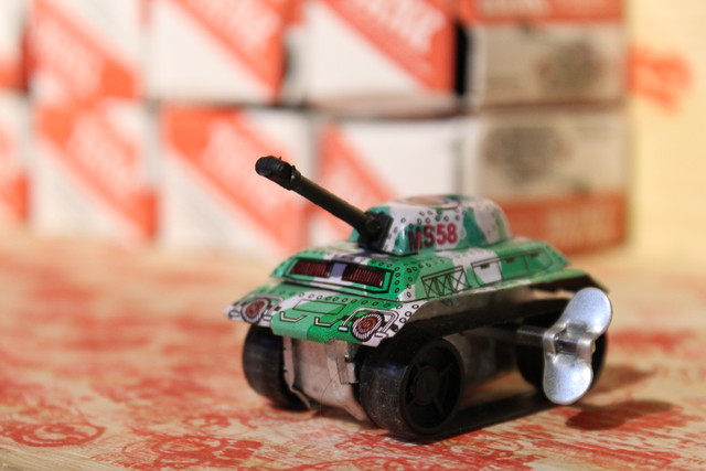 便宜實用入門機 佳能EOS 1300D單反評測