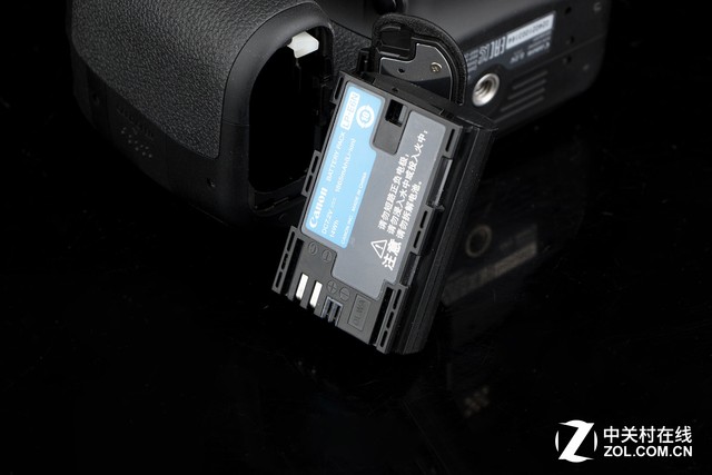 全面升級對焦強悍 佳能80D/70D對比評測 