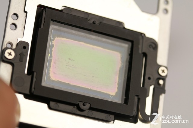 1+1更好？ 由華為P9看雙鏡頭設(shè)計(jì)發(fā)展史 