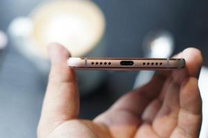iPhone有必要會(huì)取消3.5mm耳機(jī)接口嗎？
