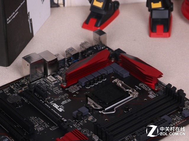 完美支持新E3 華碩PRO GAMING新品測(cè)試