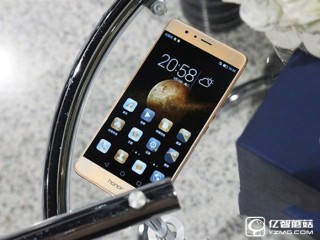 榮耀V8和oppo r9s區(qū)別對比評測 哪個好？