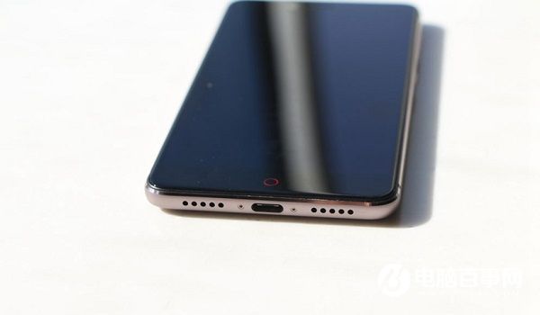簡約弧形天線設(shè)計 nubia Z11 miniS圖賞
