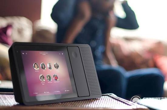 送給父母最好的禮物 可視頻的智能座機 