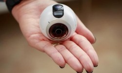 樂(lè)視股價(jià)閃崩猛縮水 魅族發(fā)布電視盒子