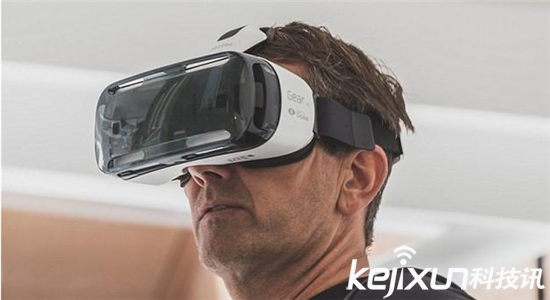 國內VR廠家相繼裁員 VR行業出路在何方？