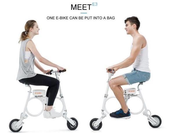 下了車照樣“飆”！一個背包就能裝下這款電動車