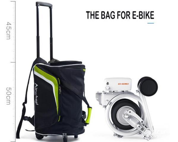 下了車照樣“飆”！一個背包就能裝下這款電動車