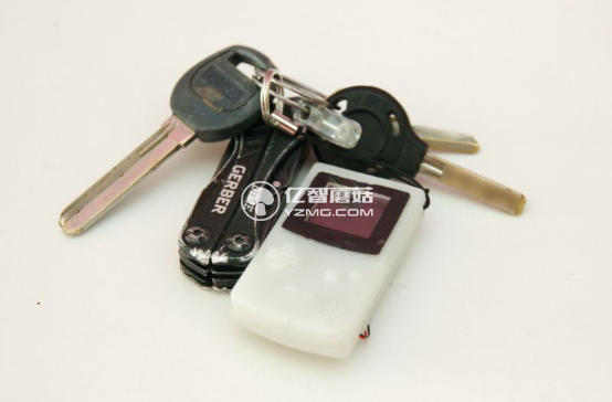 跟著牛人做一款迷你游戲機吧 還能當鑰匙掛飾