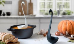 SWANKY浮動湯勺解決了全世界湯勺的難題：優雅的“天鵝”