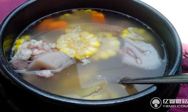 一只優雅的“天鵝”解決了全世界湯勺的難題