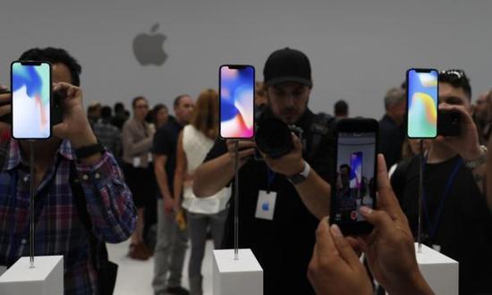 黃牛：iPhone X訂金6000元總價炒至2萬