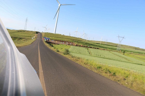 40年老司機(jī)總結(jié)的20條駕駛技巧 看一遍勝過你開10年車！