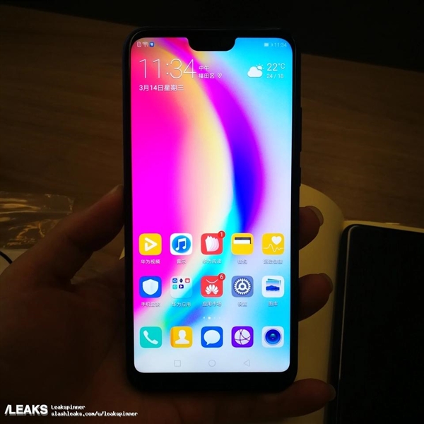 華為nova 3e真機的上手照片曝光：雙面玻璃全面屏設(shè)計