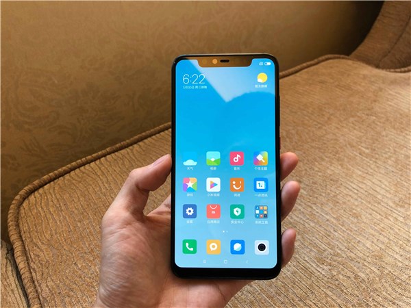 小米8和vivo NEX哪個好？vivo NEX對比小米8透明探索版區別