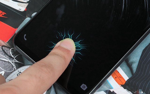 小米8和vivo NEX哪個(gè)好？vivo NEX對(duì)比小米8透明探索版區(qū)別