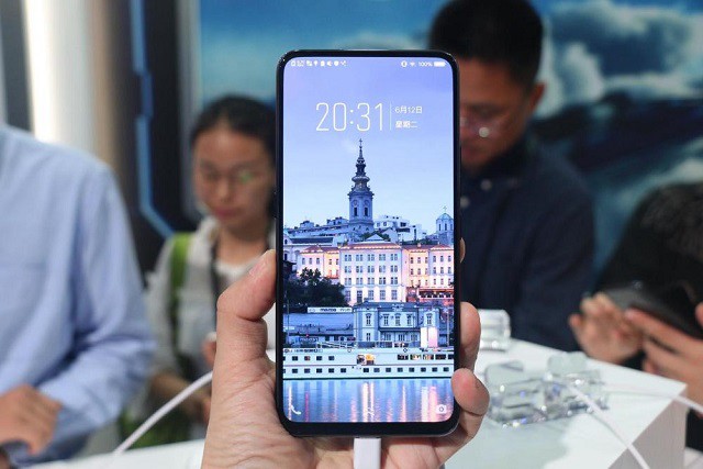 小米MIX3內(nèi)部爆料：下巴比蘋果X窄 類似vivo NEX翻版