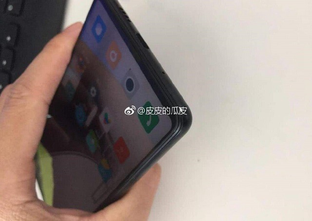 小米MIX3內(nèi)部爆料：下巴比蘋果X窄 類似vivo NEX翻版
