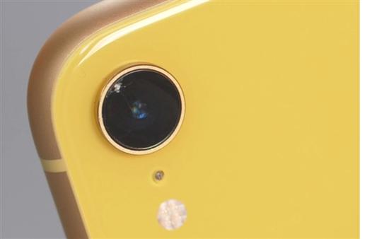 蘋果iPhone XR手機(jī)跌落測試：比起XS來果然差遠(yuǎn)了
