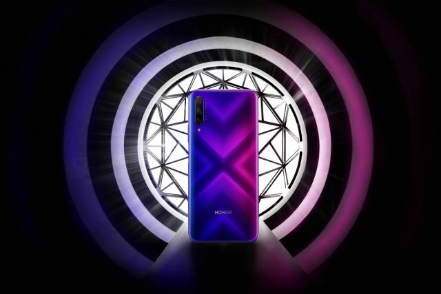 榮耀9X即將正式發布：后置三攝，升降設計，或將采用側邊指紋！